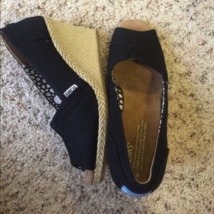New toms wedges